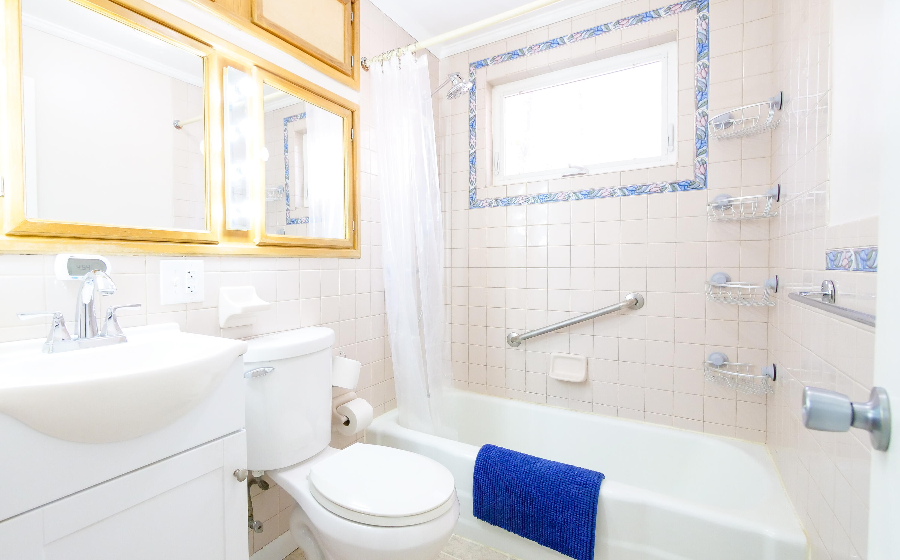 16 Gardner Road Orono ME 04473