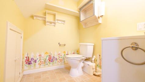 16 Gardner Road Orono ME 04473