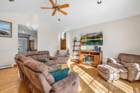 78 Sunset Boulevard Turner ME 04282