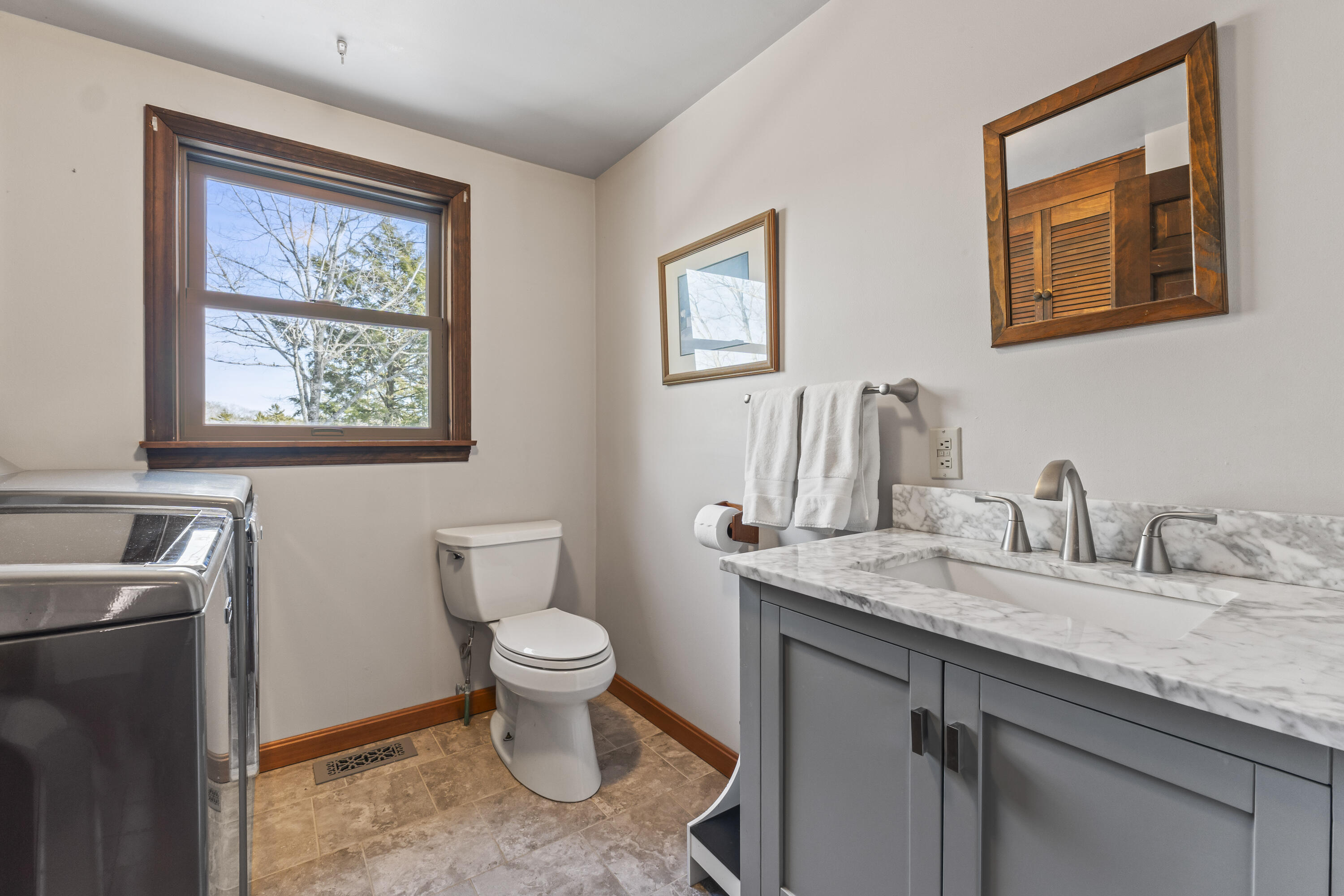 208 Youngs Point Road Wiscasset ME 04578