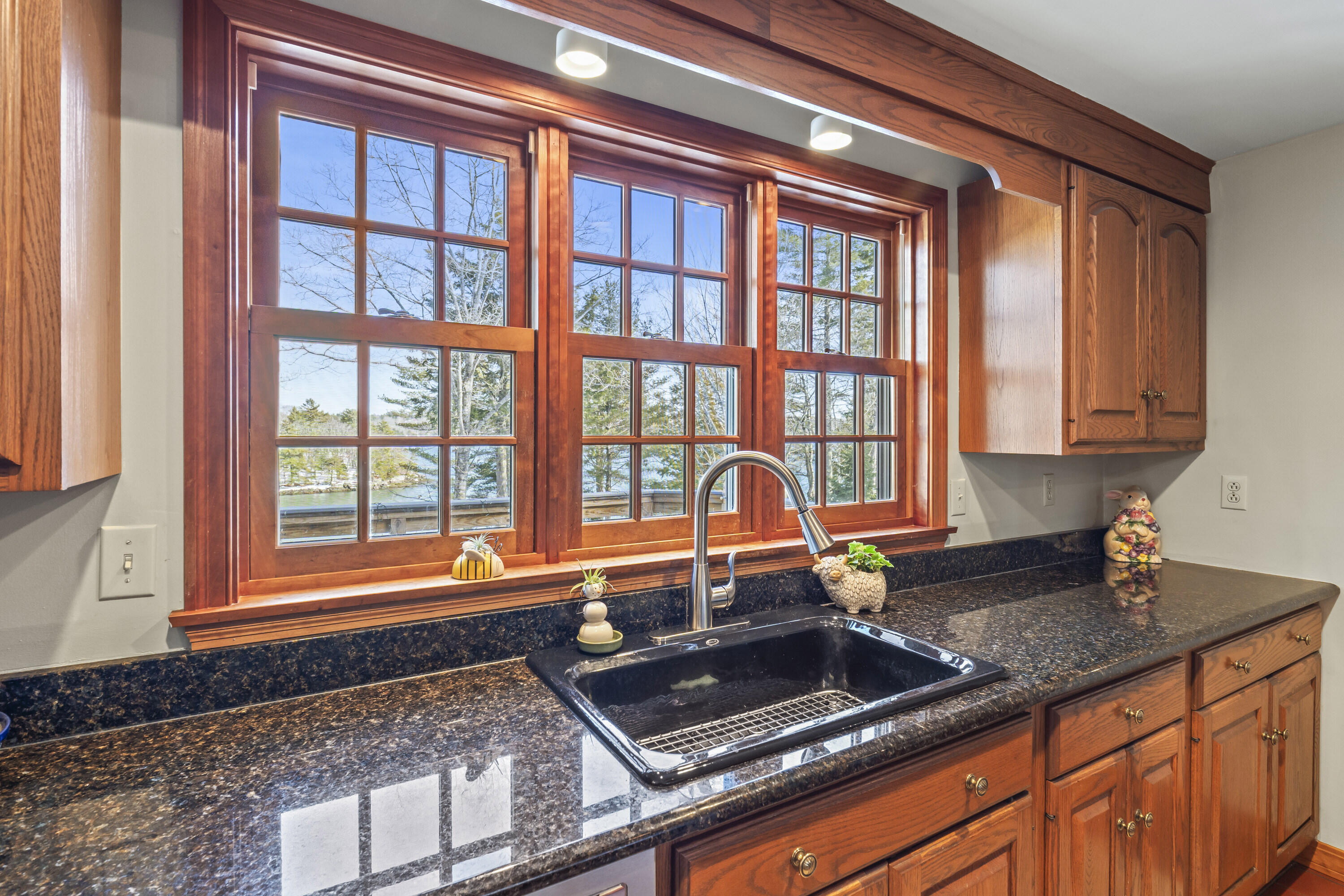 208 Youngs Point Road Wiscasset ME 04578