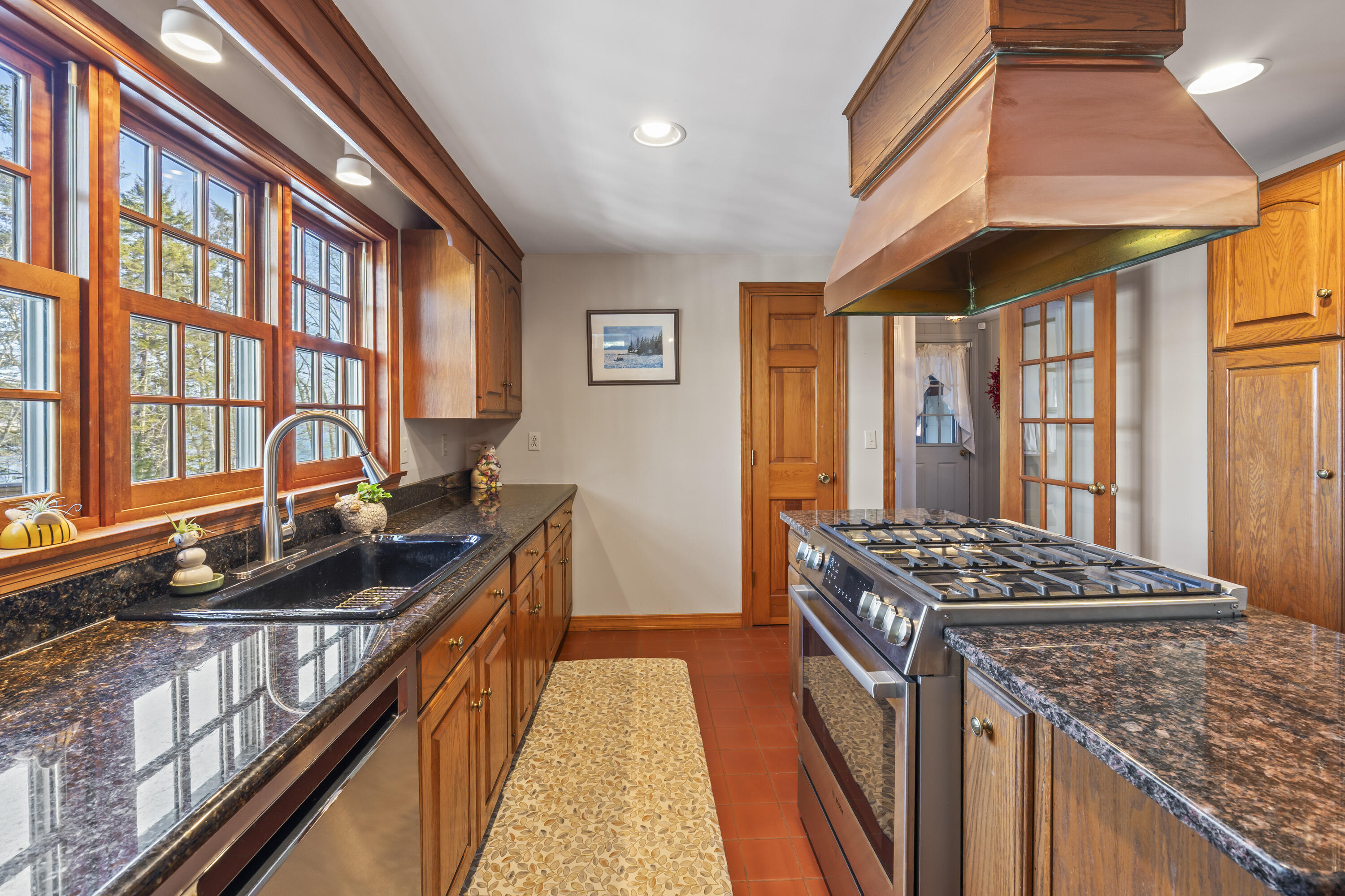 208 Youngs Point Road Wiscasset ME 04578