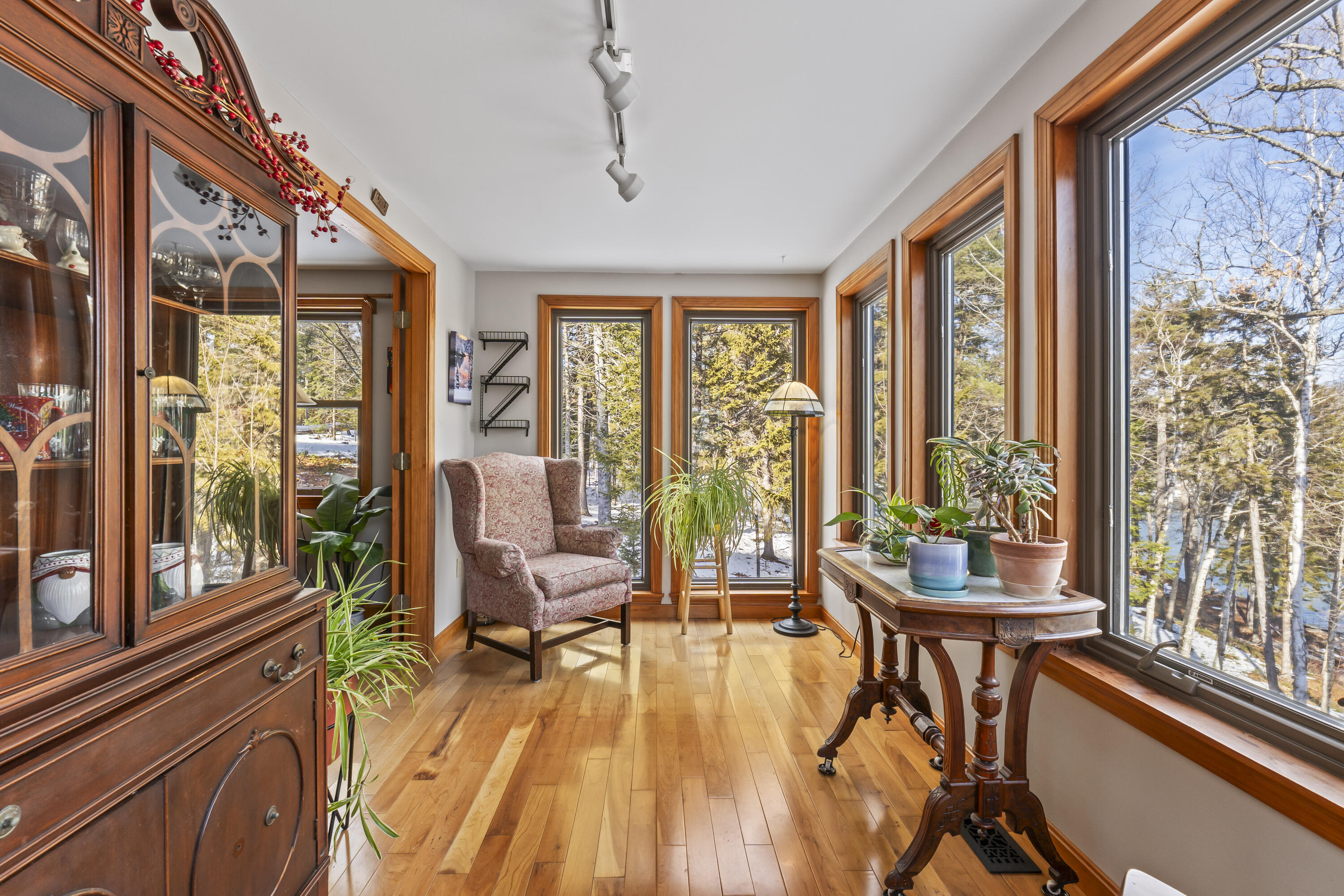 208 Youngs Point Road Wiscasset ME 04578