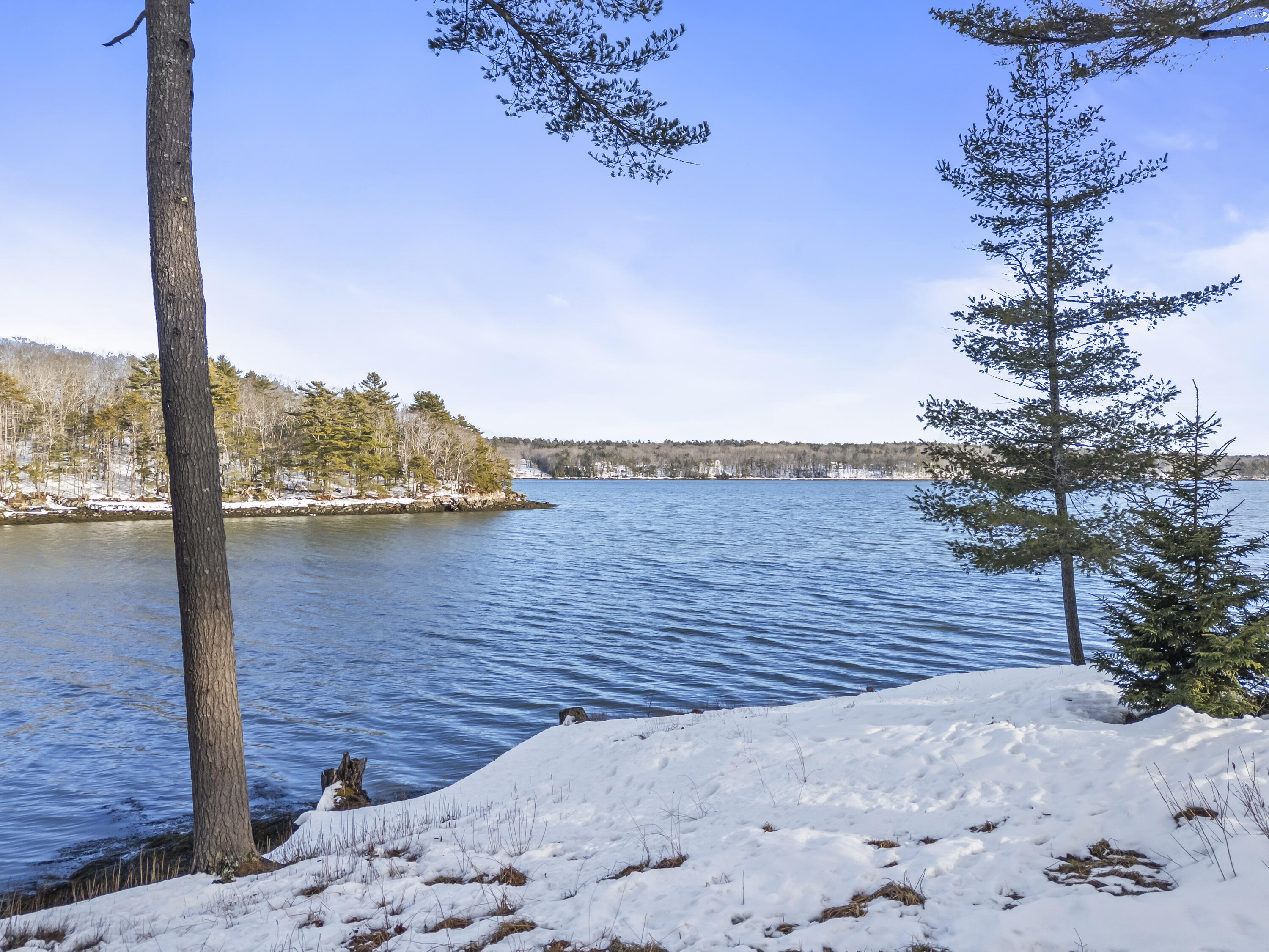 208 Youngs Point Road Wiscasset ME 04578