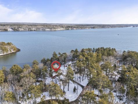 208 Youngs Point Road Wiscasset ME 04578