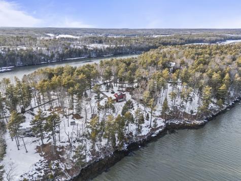 208 Youngs Point Road Wiscasset ME 04578