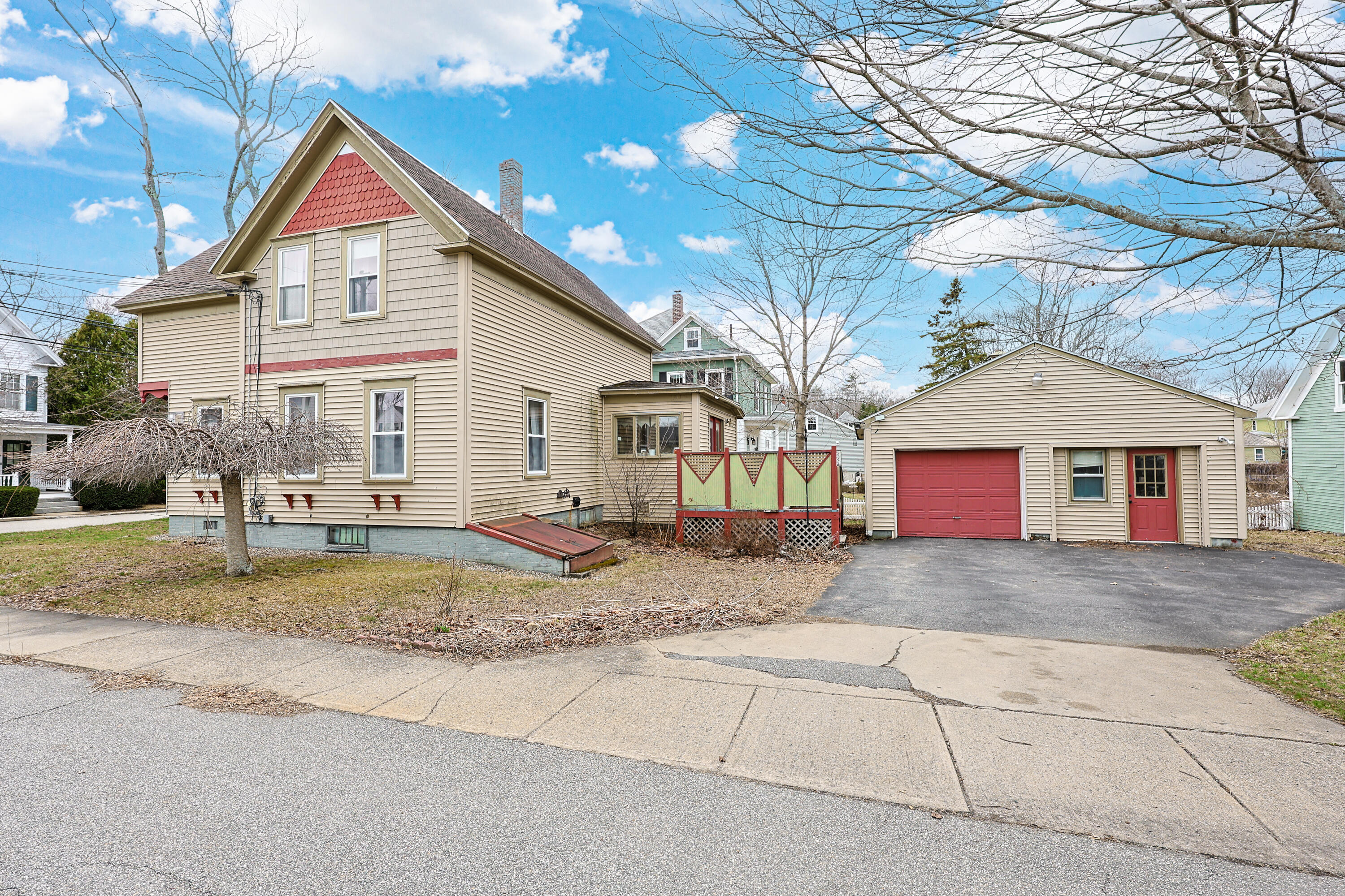 13 Edmund Street Sanford ME 04083
