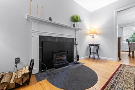 8 Chestnut Road Brunswick ME 04011