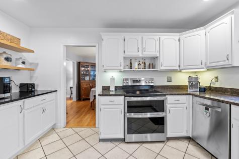 8 Chestnut Road Brunswick ME 04011