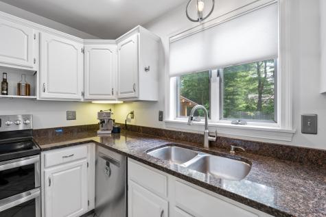 8 Chestnut Road Brunswick ME 04011