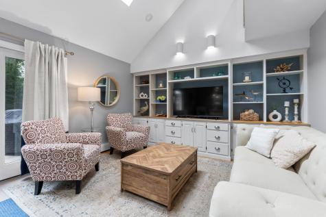 8 Chestnut Road Brunswick ME 04011