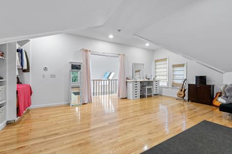 8 Chestnut Road Brunswick ME 04011