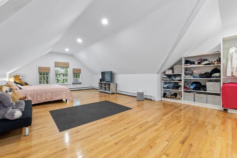 8 Chestnut Road Brunswick ME 04011