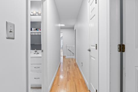 8 Chestnut Road Brunswick ME 04011