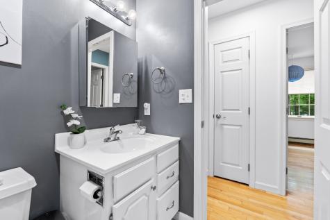 8 Chestnut Road Brunswick ME 04011