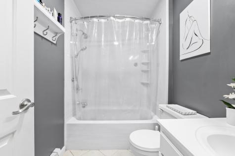 8 Chestnut Road Brunswick ME 04011