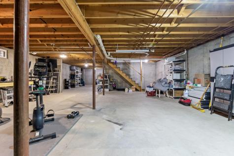 8 Chestnut Road Brunswick ME 04011