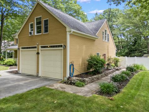 8 Chestnut Road Brunswick ME 04011