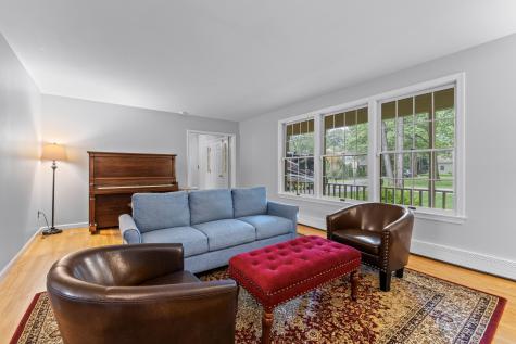 8 Chestnut Road Brunswick ME 04011