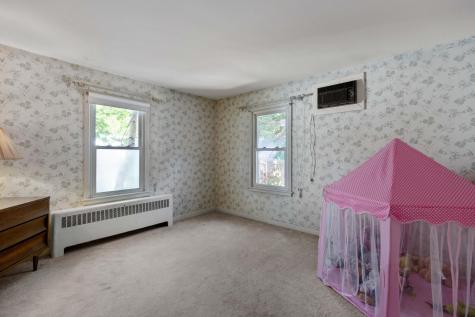 67 Saint Croix Street Lewiston ME 04240