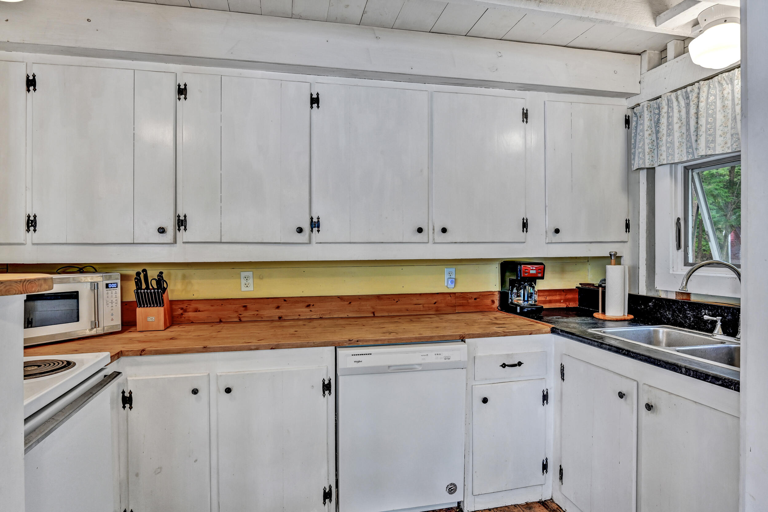 150 Wildwood Shores Road Nobleboro ME 04555