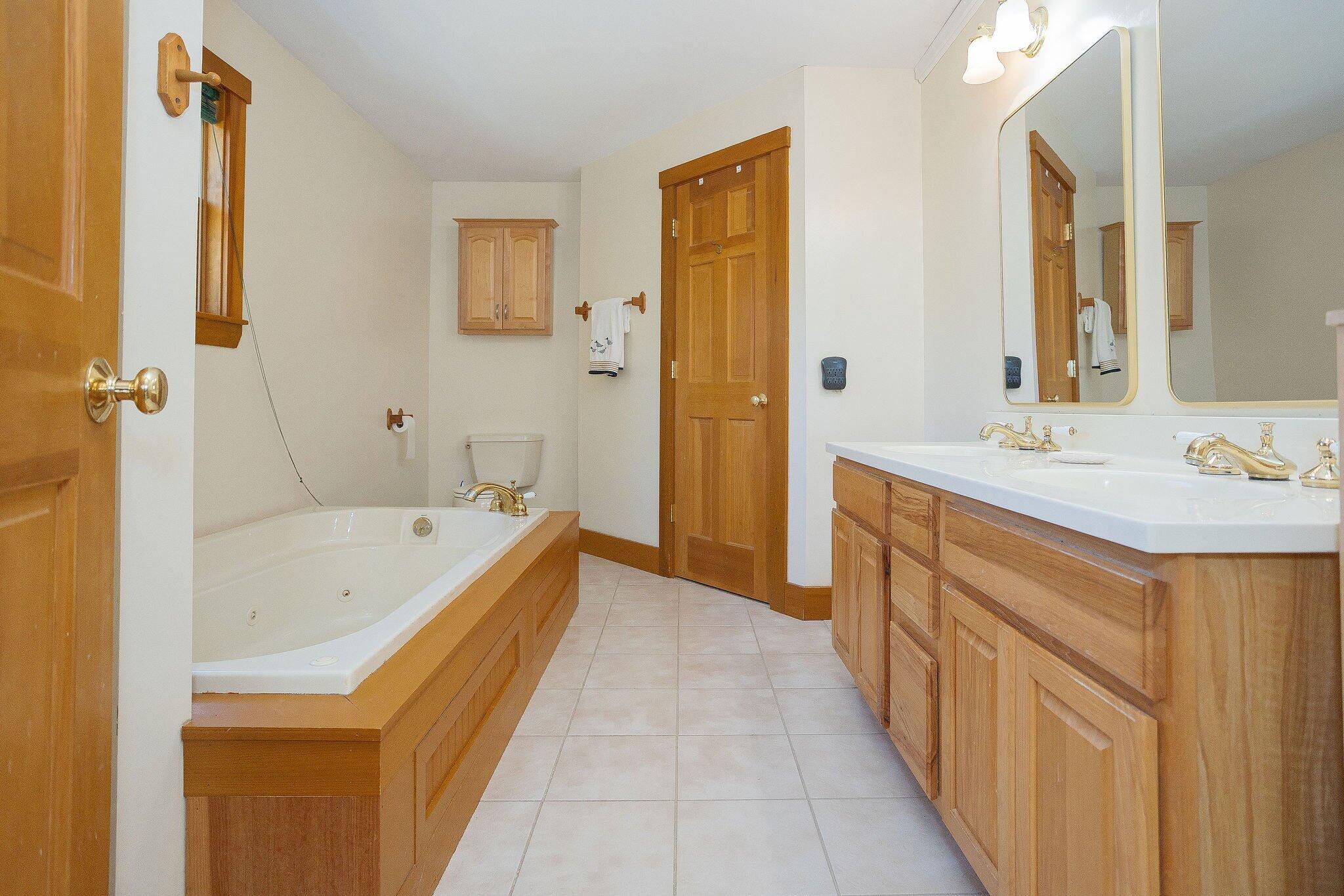 197 Granite Heights Farmington ME 04938