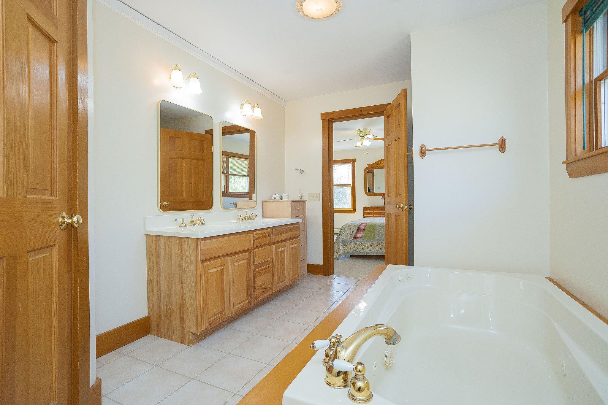 197 Granite Heights Farmington ME 04938