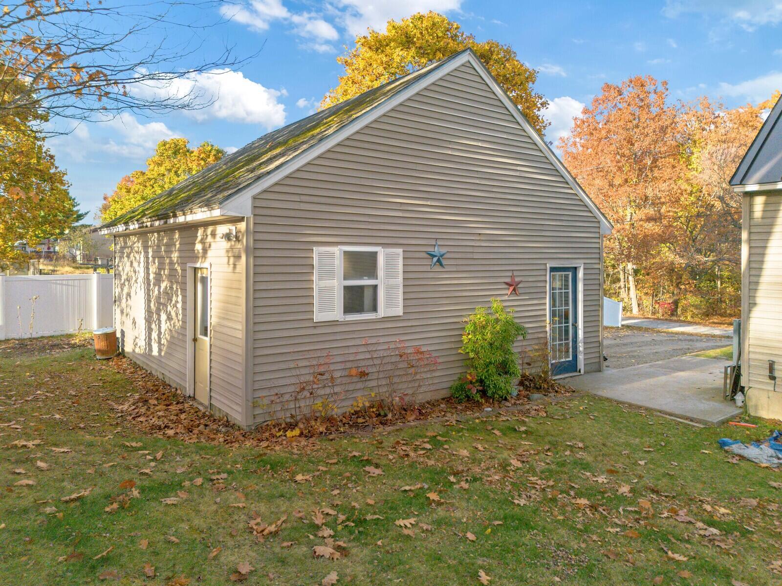 137 Barlen Street Farmington ME 04938