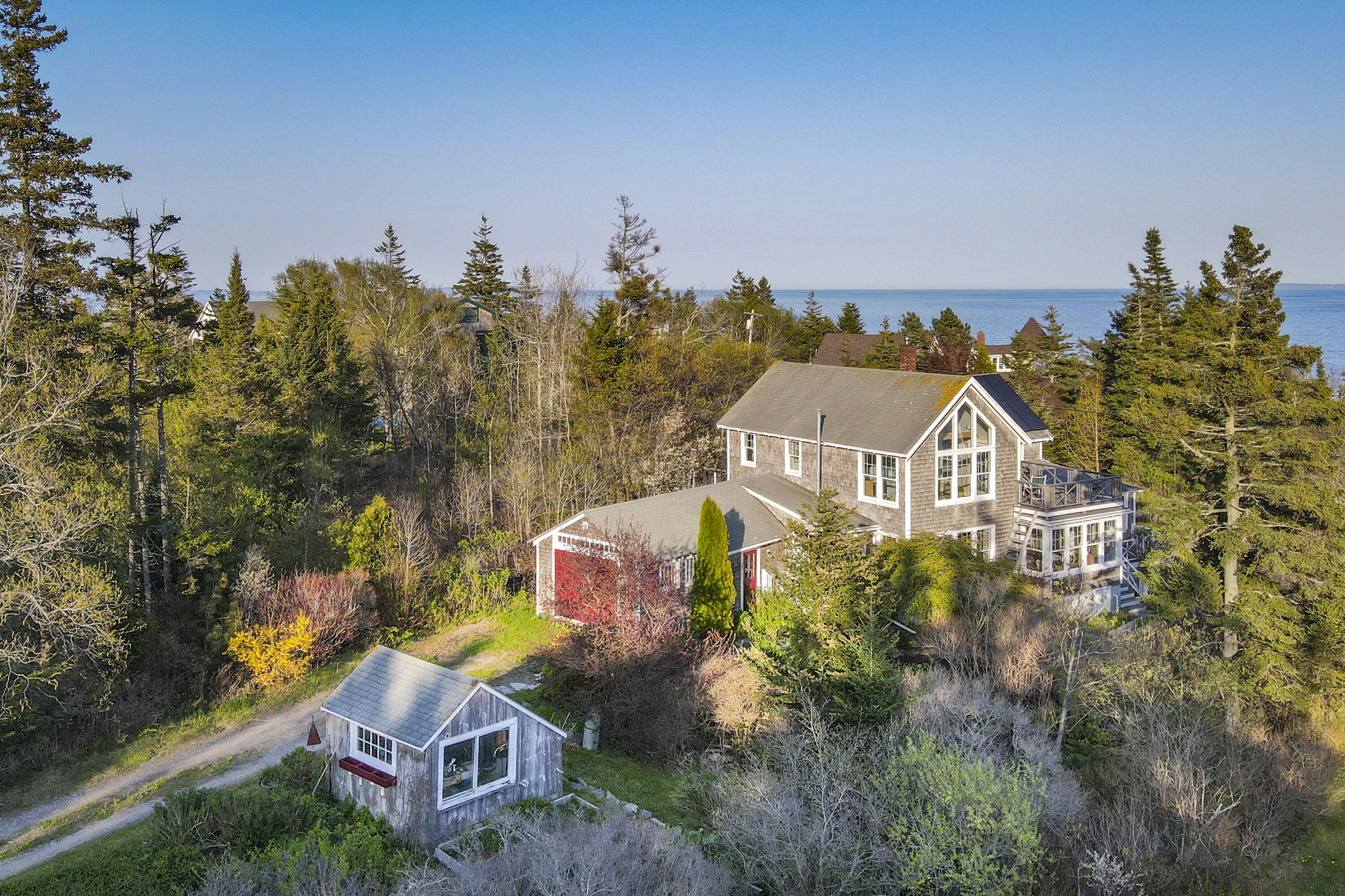 12 Cliff Road Bristol ME 04554