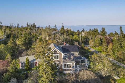 12 Cliff Road Bristol ME 04554