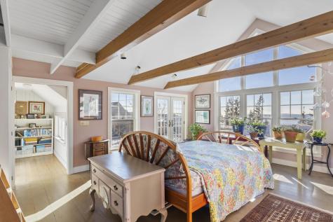 12 Cliff Road Bristol ME 04554