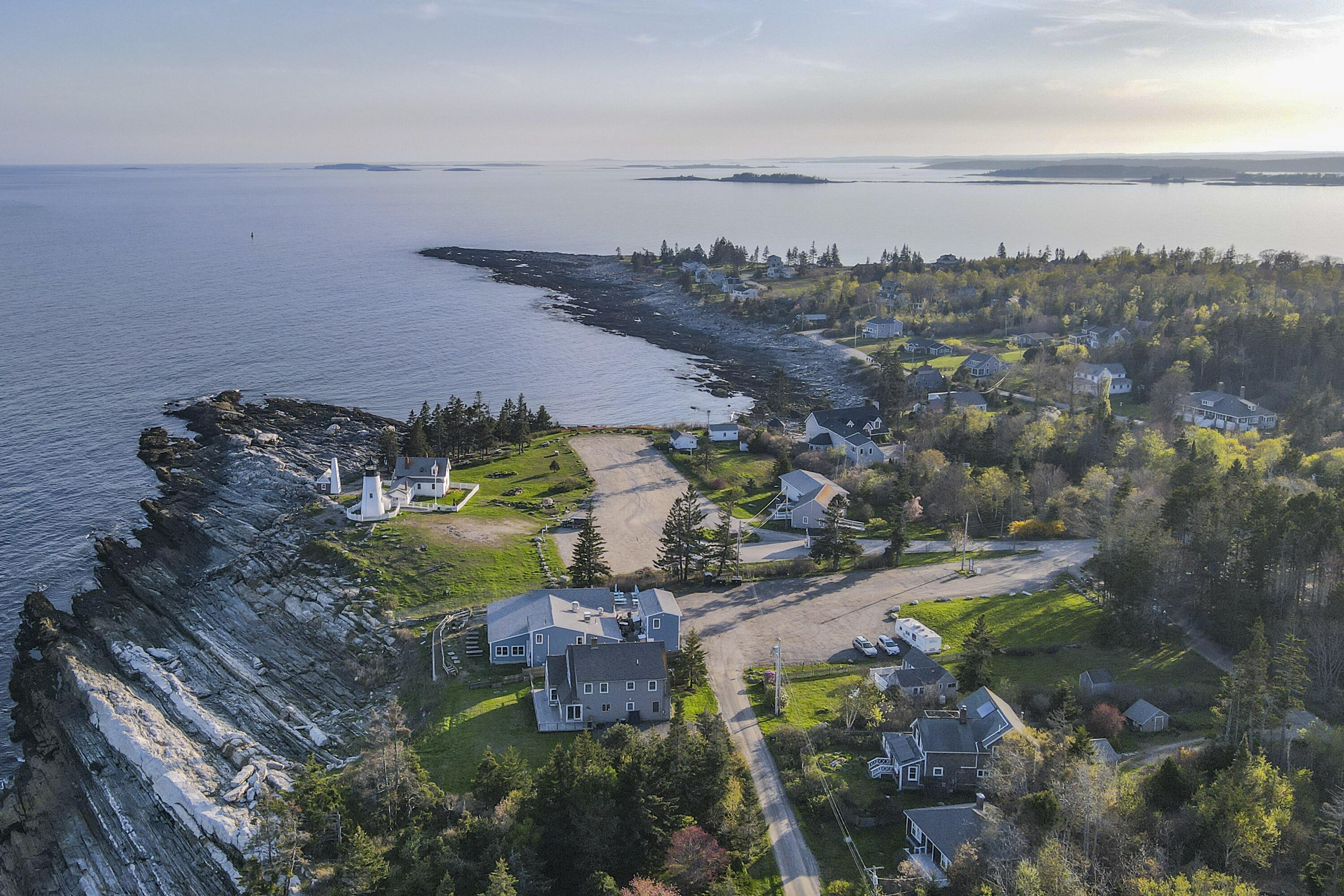 12 Cliff Road Bristol ME 04554