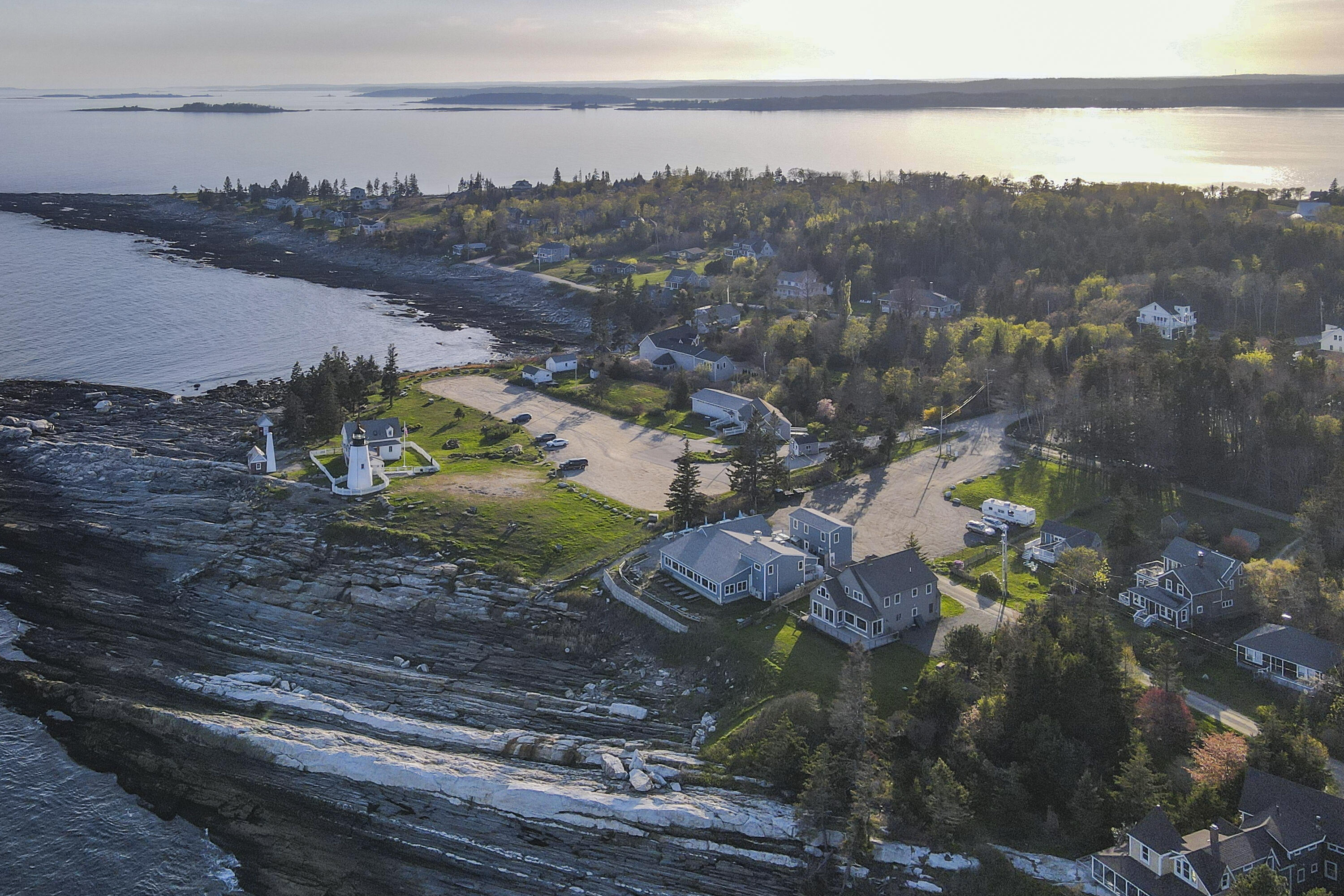 12 Cliff Road Bristol ME 04554