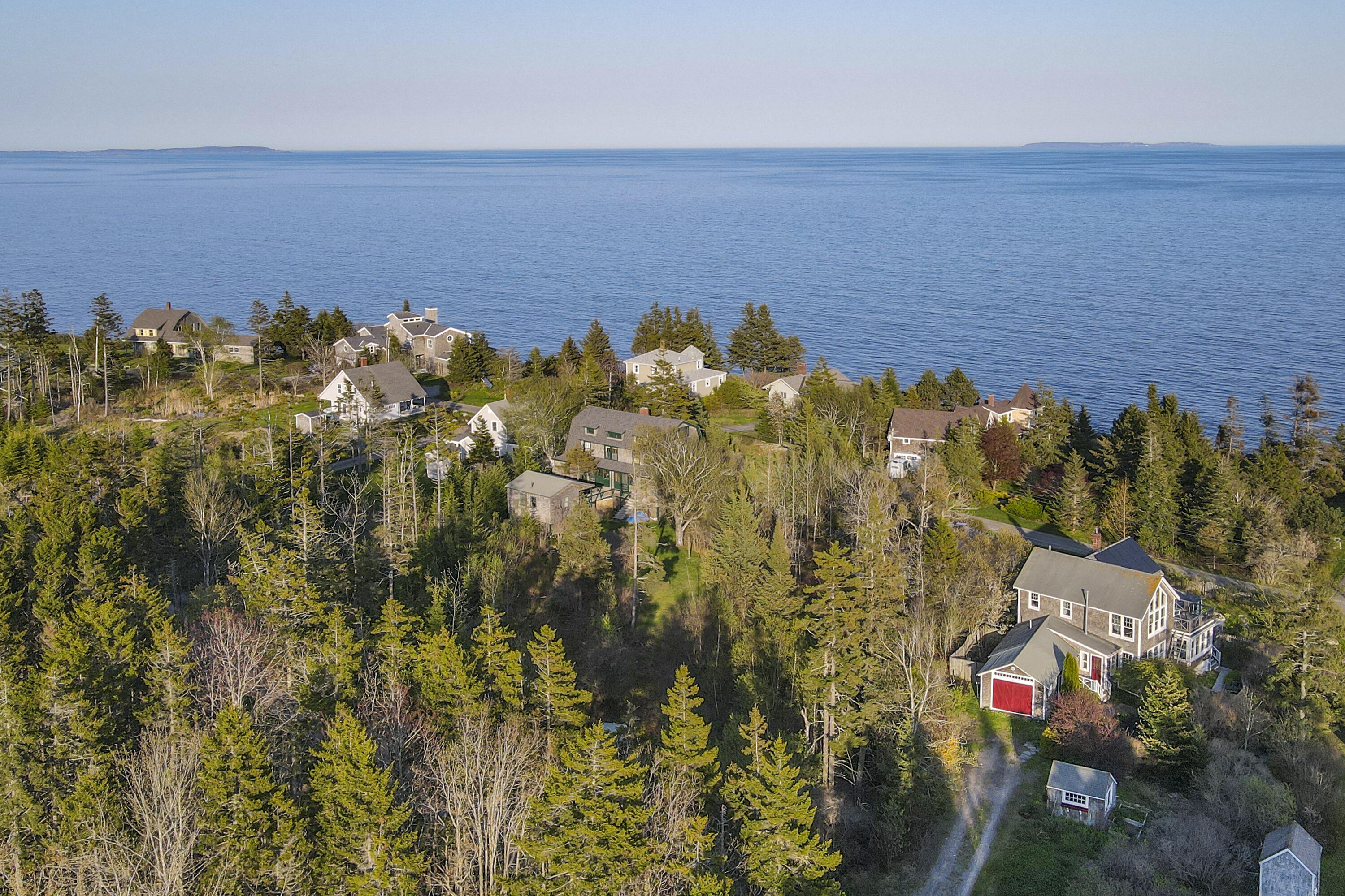 12 Cliff Road Bristol ME 04554