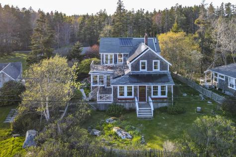 12 Cliff Road Bristol ME 04554