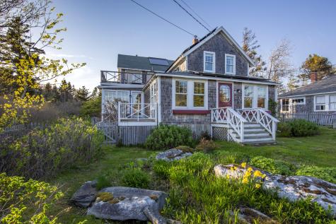 12 Cliff Road Bristol ME 04554