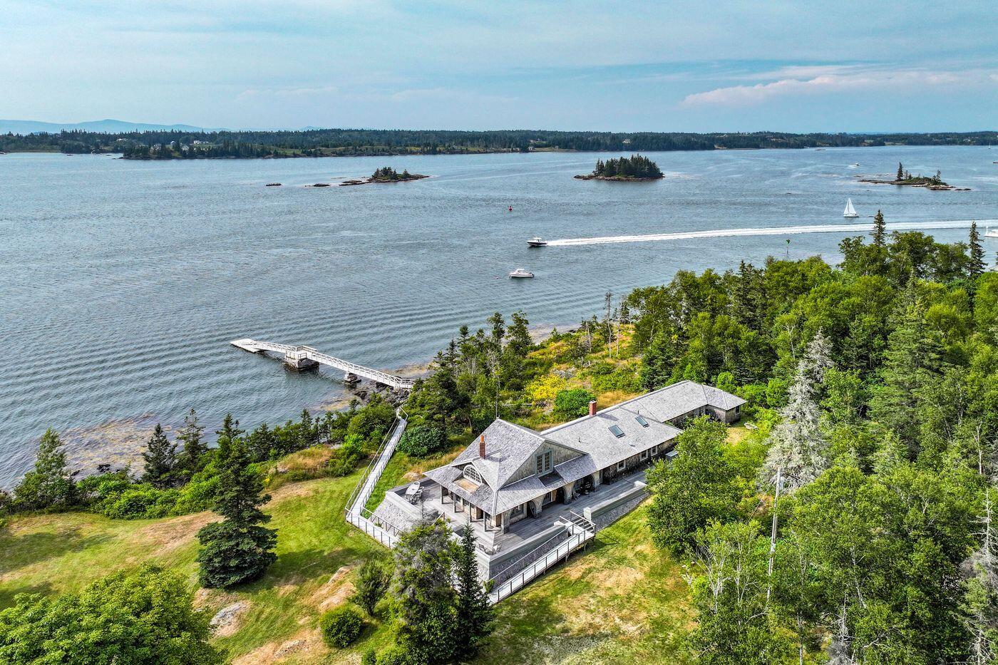 14 Kingsbury Point Vinalhaven ME 04863