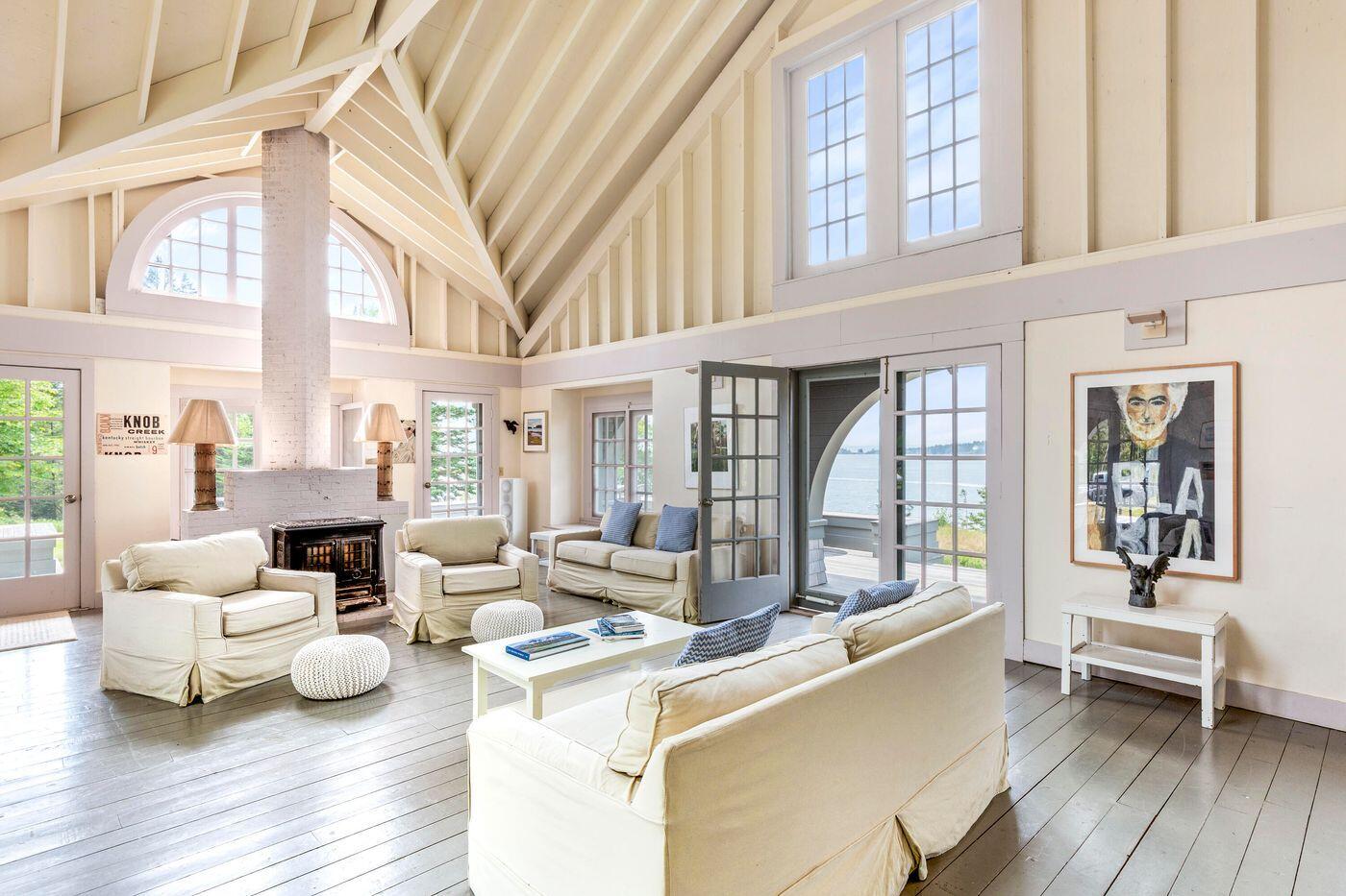 14 Kingsbury Point Vinalhaven ME 04863