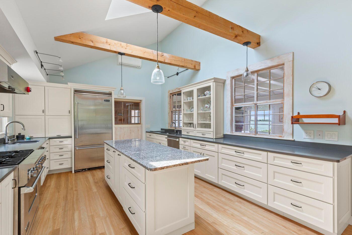 14 Kingsbury Point Vinalhaven ME 04863