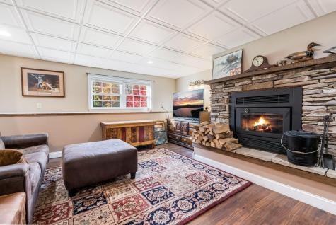 103 Treadwell Acres Hermon ME 04401