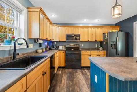 103 Treadwell Acres Hermon ME 04401