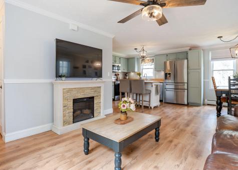 17 Christopher Road Gorham ME 04038