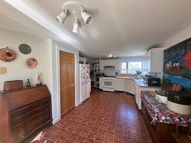 31 Ocean Street Belfast ME 04915