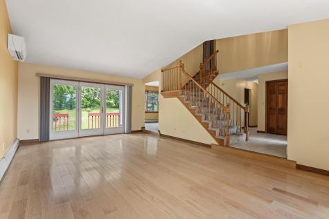 75 Amberley Way Auburn ME 04210