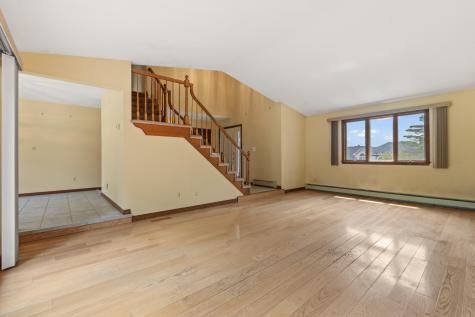 75 Amberley Way Auburn ME 04210