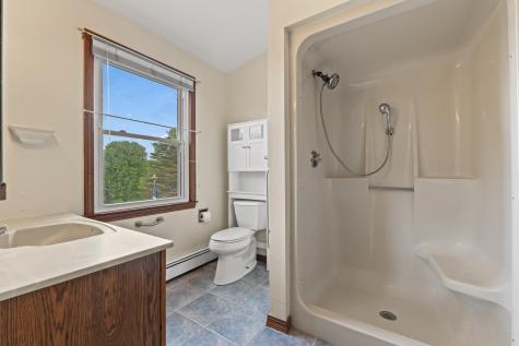 75 Amberley Way Auburn ME 04210