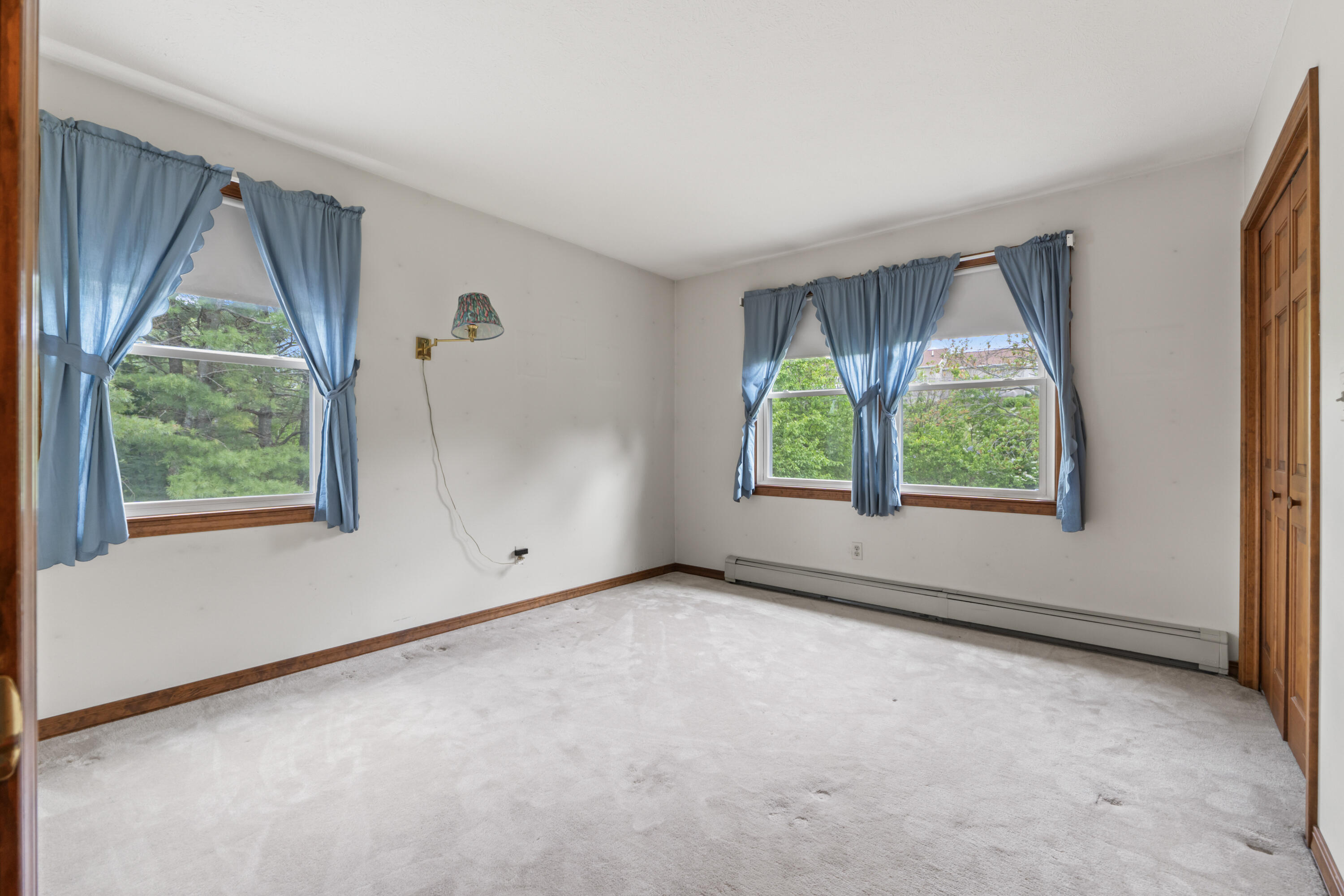 75 Amberley Way Auburn ME 04210