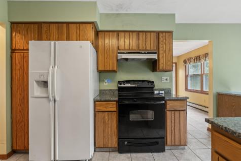 75 Amberley Way Auburn ME 04210