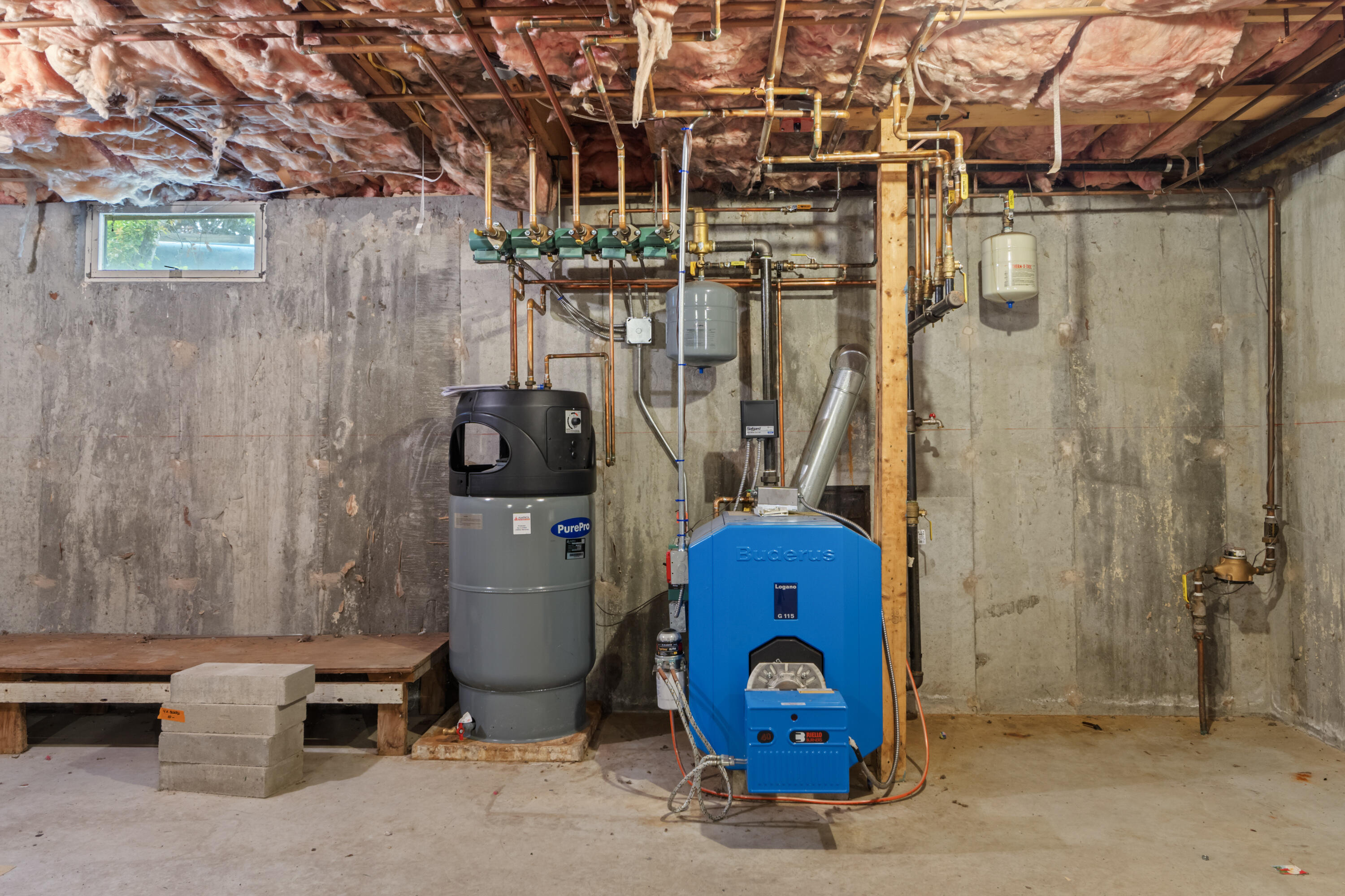 75 Amberley Way Auburn ME 04210