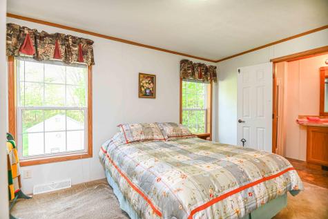 744 Us Rt-1 York ME 03909